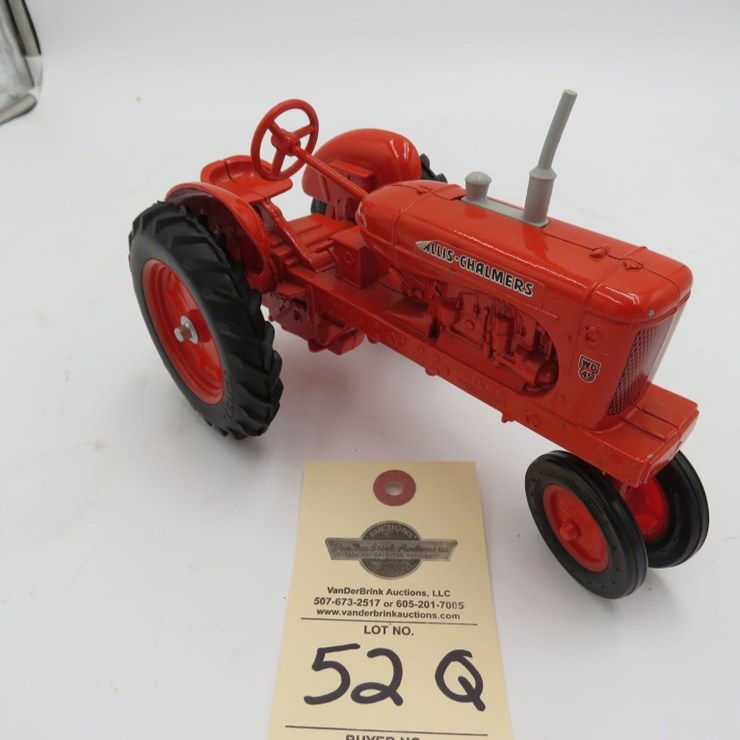 Ertl Allis Chalmers 1/16th Scale Tractor