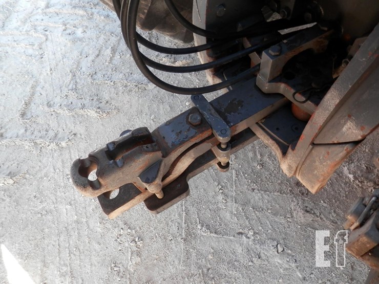 2015-massey-ferguson-8732-image-35
