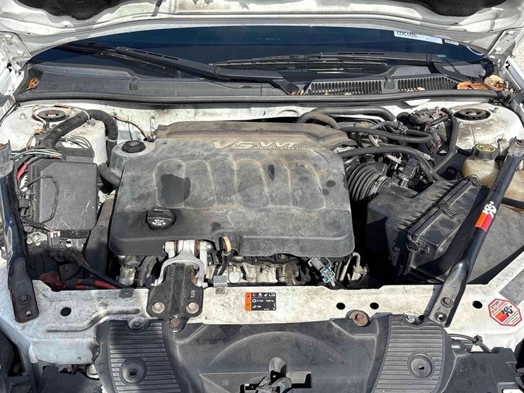 2012-chevrolet-impala-sedan-image-7