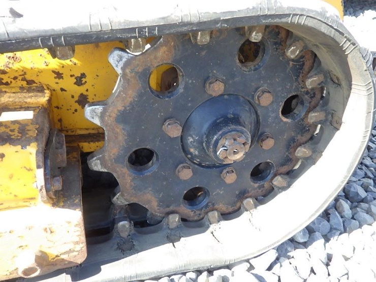 2013-morbark-320-skid-steer-tracked-loader-image-20