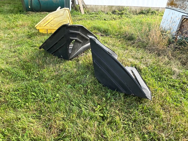 #4493-•-(2)-used-hopper-bins-image-3