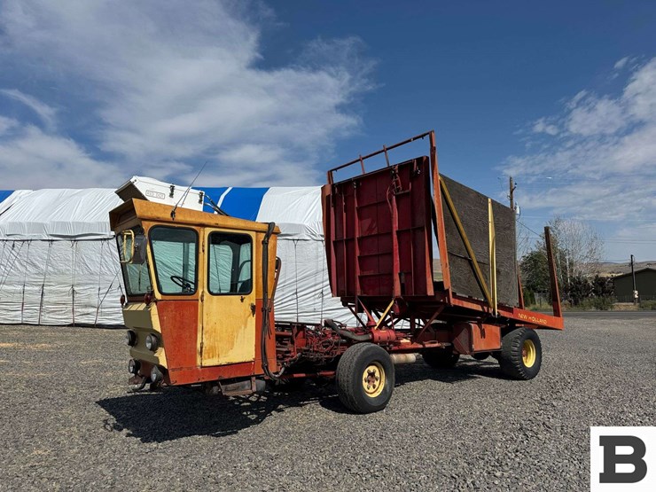 new-holland-1048-image-1