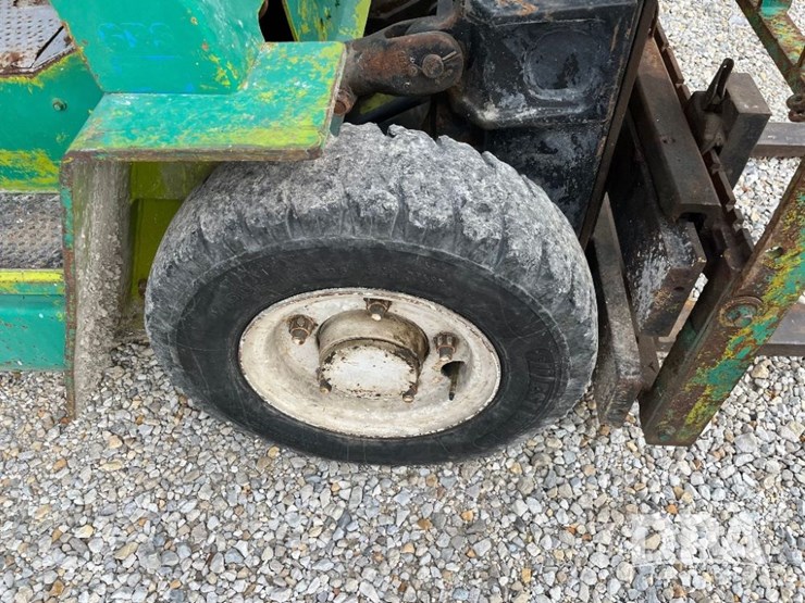 clark-gps25mc-forklift-(jn3106,-unit-3002)-image-12