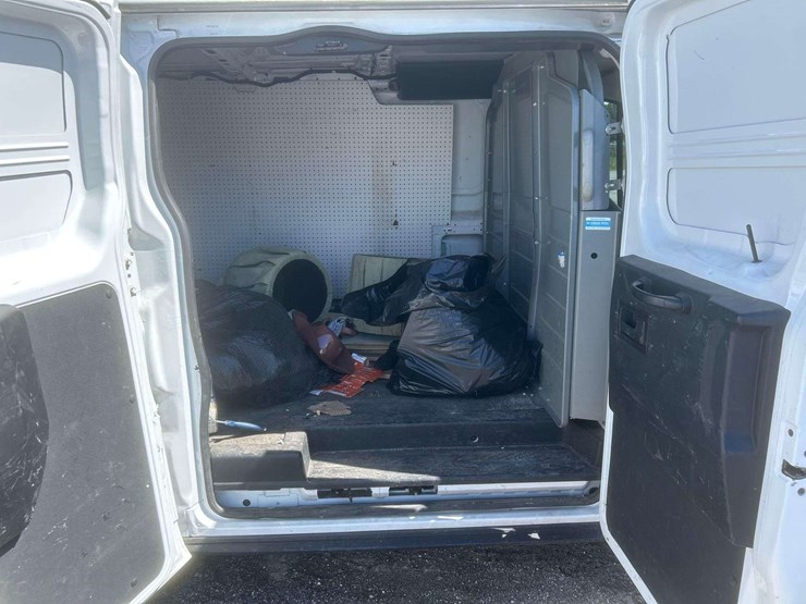 2015-ford-transit-image-26