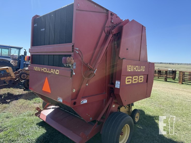 new-holland-688-image-5
