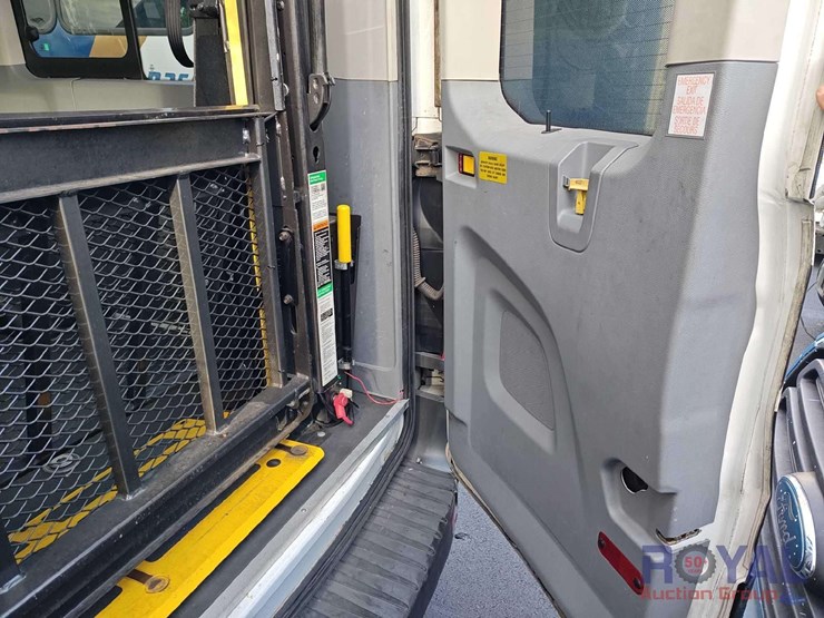 2017-ford-transit-image-9