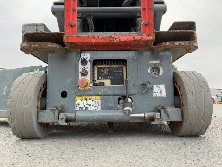 skyjack-sj-3219-scissor-lift-image-13