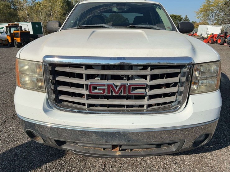 2008-gmc-sierra-image-2