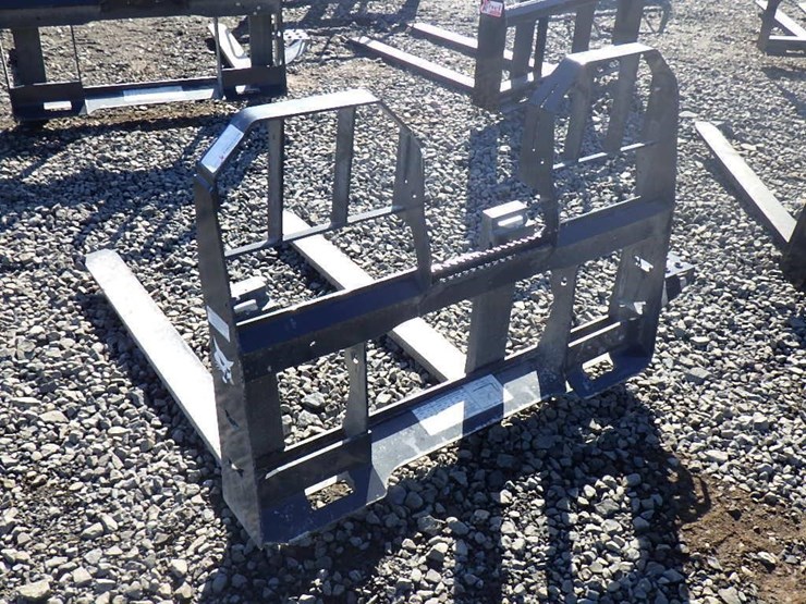 skid-steer-fork-attachment-image-2