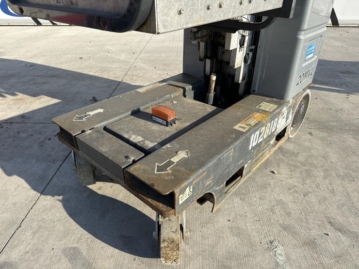 2014-jlg-20mvl-image-12