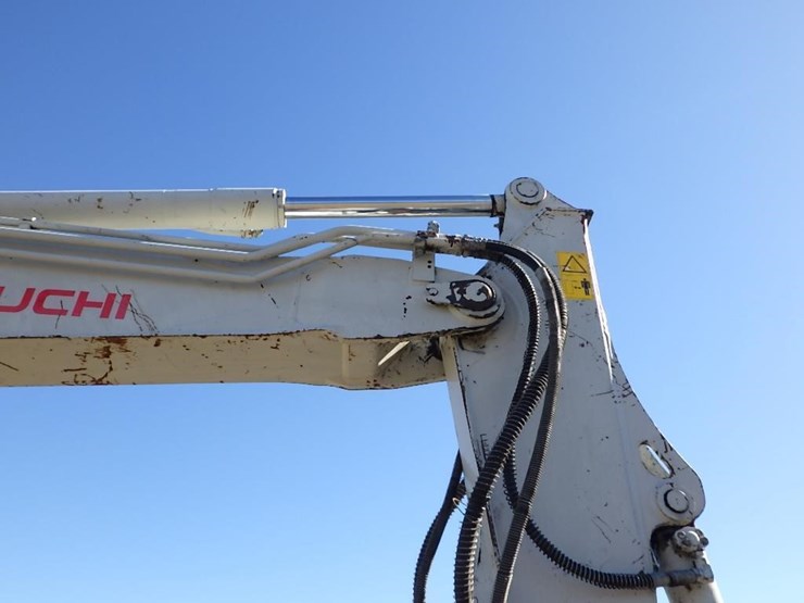 2017-takeuchi-tb290-image-20