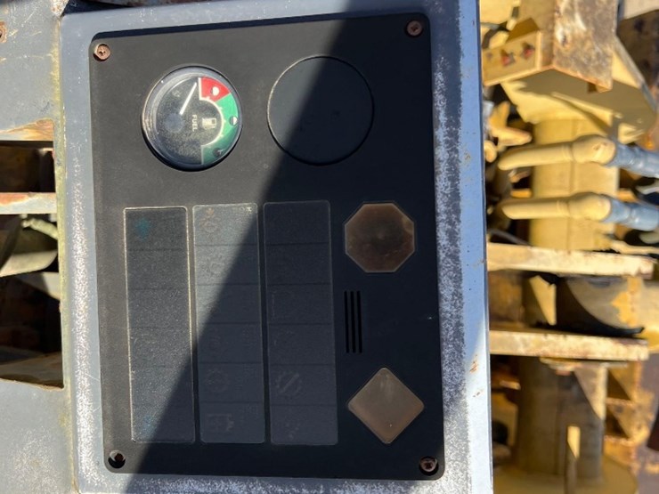 1993-deere-444e-image-33