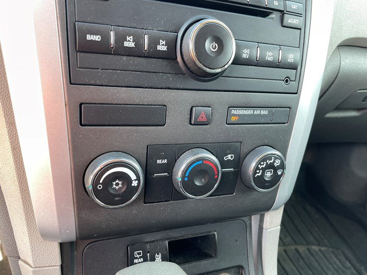 2012-chevrolet-traverse-ls-image-63