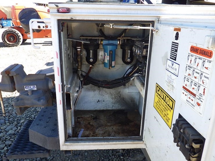 2008-gmc-c5500-11'-s/a-service-truck-image-34