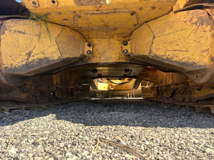 2014-komatsu-d39px-image-28