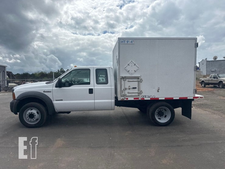 2005-ford-f450-xl-image-3