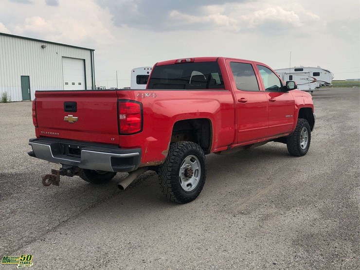 2019-chevrolet-silverado-2500hd-image-15