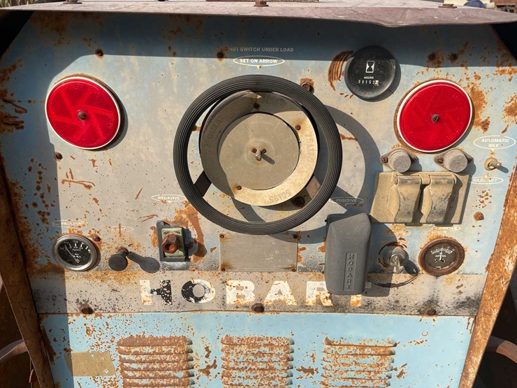 #8633-•-hobart-powerweld-303-welder-trailer-(maq)-image-26