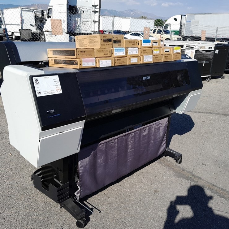 LOT#-695-EPSON STYLUS PRO 9890 PRINTER