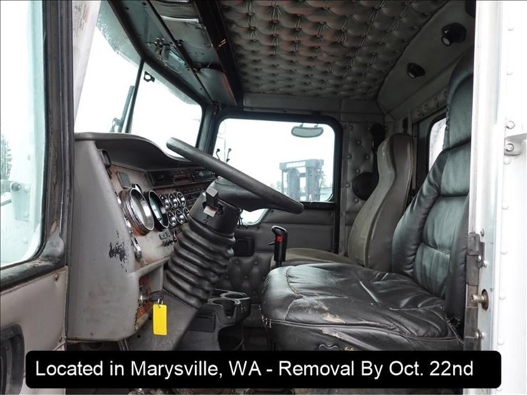 2003-kenworth-t800b-image-16