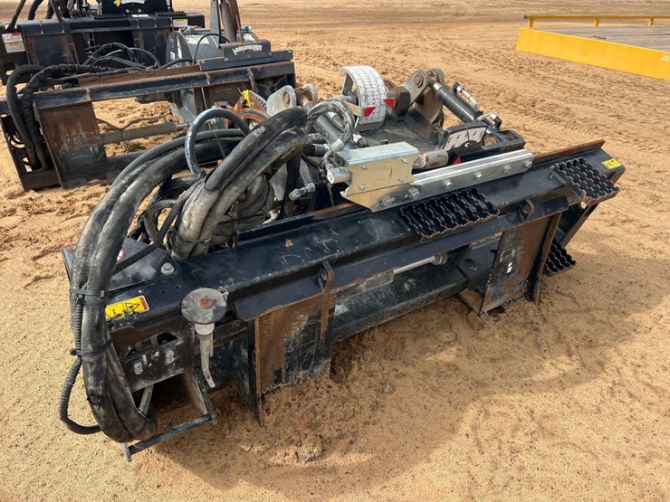 caterpillar-pc306-skid-steer-hyd-cold-planer-image-2