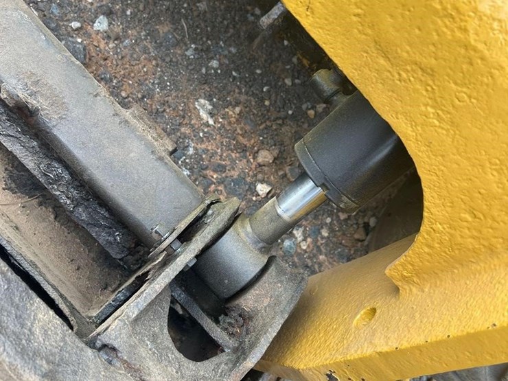 caterpillar-262d-image-7
