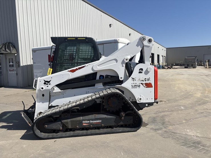 2022-bobcat-t870-image-2