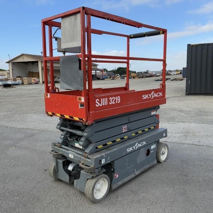 Skyjack SJ-3219 Scissor Lift
