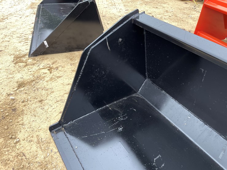 #2007-•-new-kc-84"-snow/litter-skid-steer-bucket-image-6