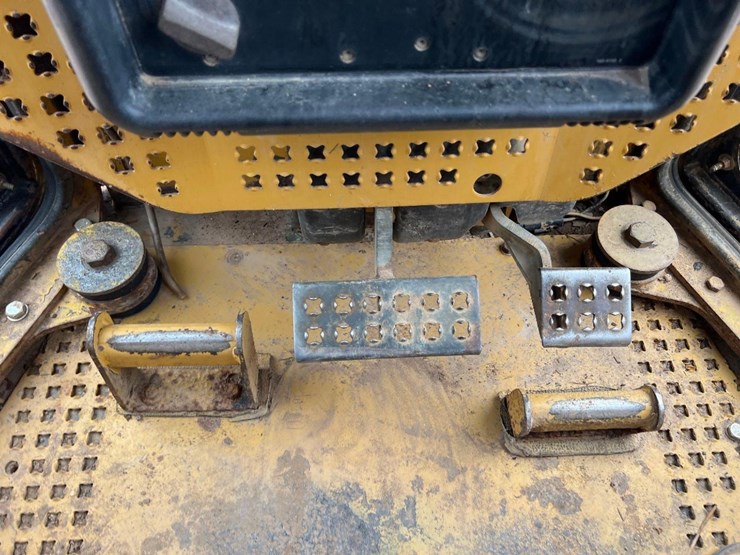 caterpillar-d5n-xl-image-41