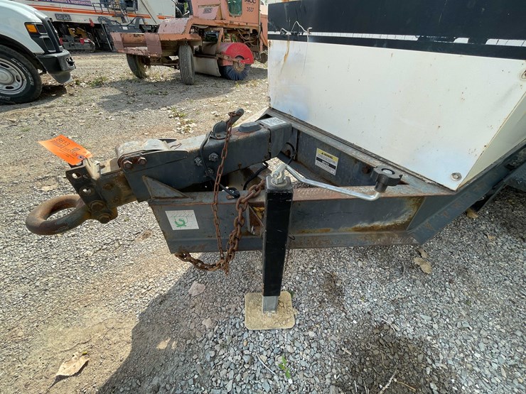 caterpillar-xq125-image-9