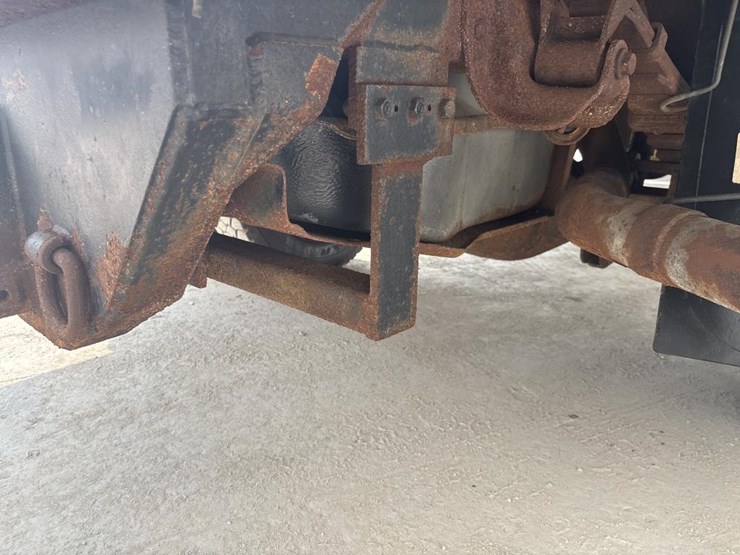 2008-ford-f550-image-28