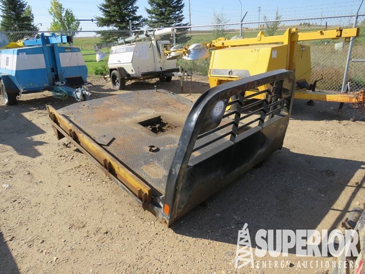 (5-43)-cm-truck-beds-7'w-x-8'6"l-steel-pickup-flat-image-2