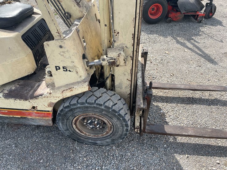 #8614-•-allis-chalmers-p50-forklift-(aps)-image-23