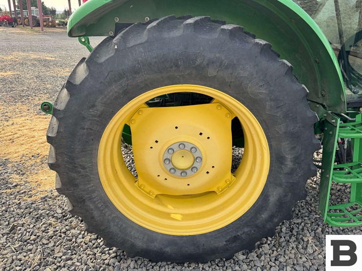 2011-john-deere-6115d-image-61
