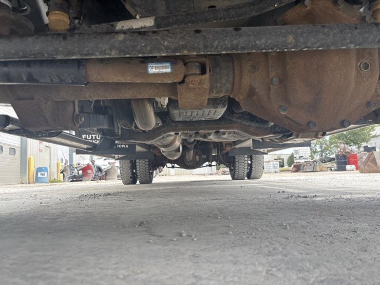2016-custom-flatbed-image-22