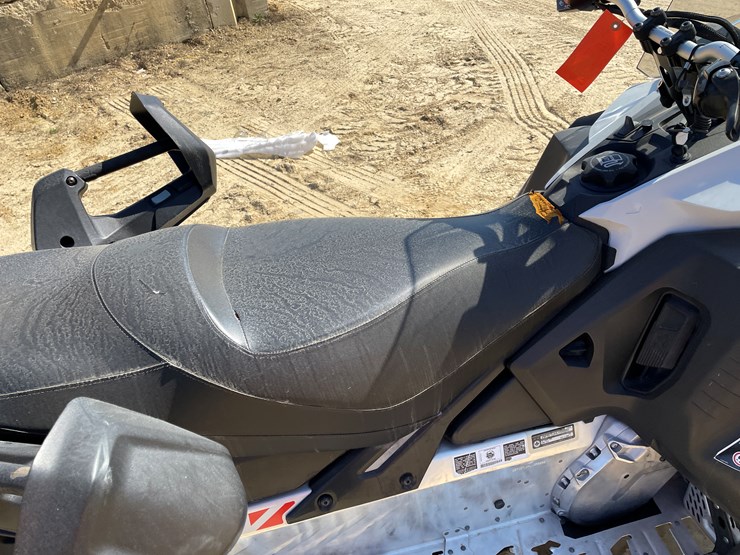 #1896-•-2020-ski-doo-grand-touring-600-snowmobile-(sells-with-bill-of-sale-only)-image-40