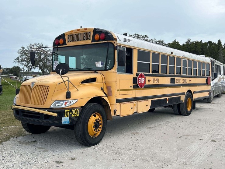 2007-ic-corporation-pb105-school-bus-image-1