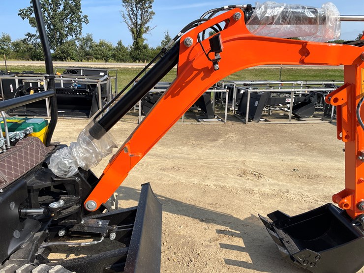 #200-•-new-nt18k-mini-excavator-image-16