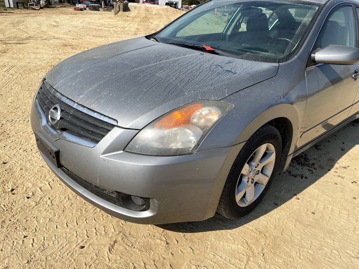 #108-•-2009-nissan-altima-(has-wi-title)-image-11