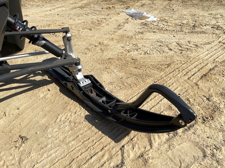 #1896-•-2020-ski-doo-grand-touring-600-snowmobile-(sells-with-bill-of-sale-only)-image-22
