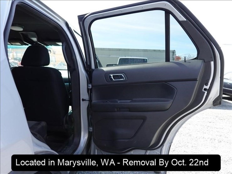 2013-ford-explorer-image-23