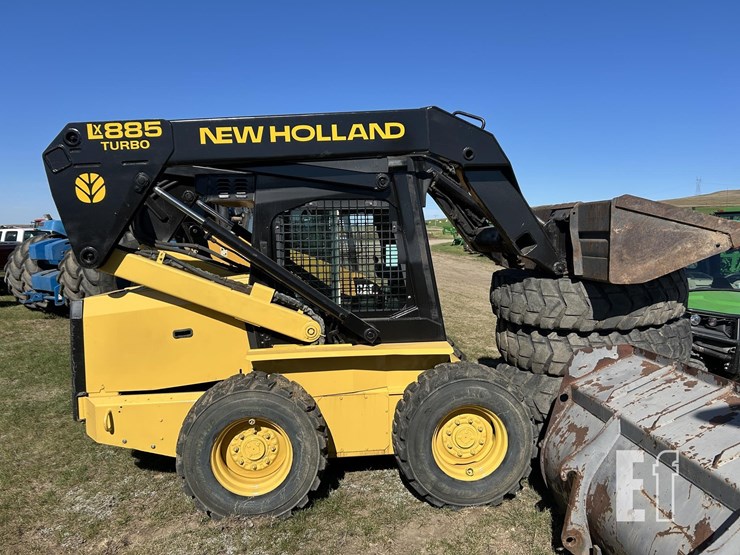 new-holland-lx885-image-4