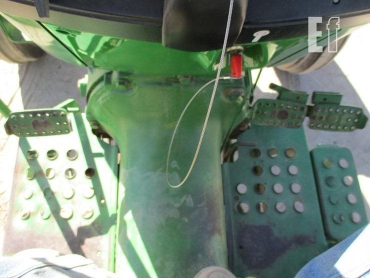 2011-john-deere-5055d-image-15