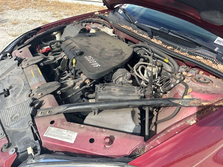 2008-chevrolet-impala-lt-sedan-image-8