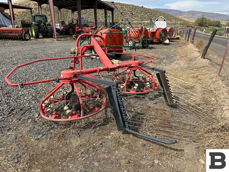 be-tr300-hay-tedder-image-7