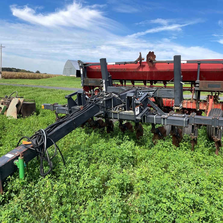 #4455 • Case 5400 Soybean Special Grain Drill