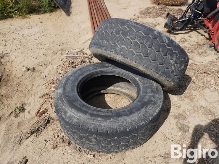 385/65r22.5-tires-image-5