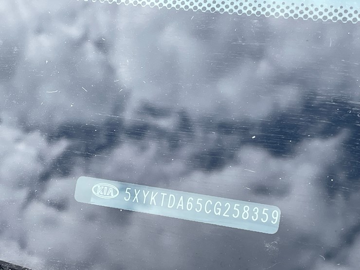 2012-kia-sorento-image-97