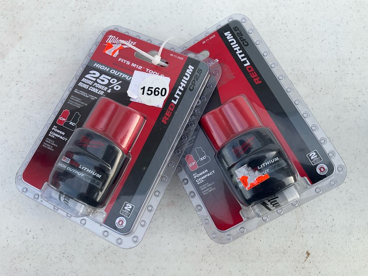 #1560-•-milwaukee-m12-high-output-cp2.5-batteries-image-1